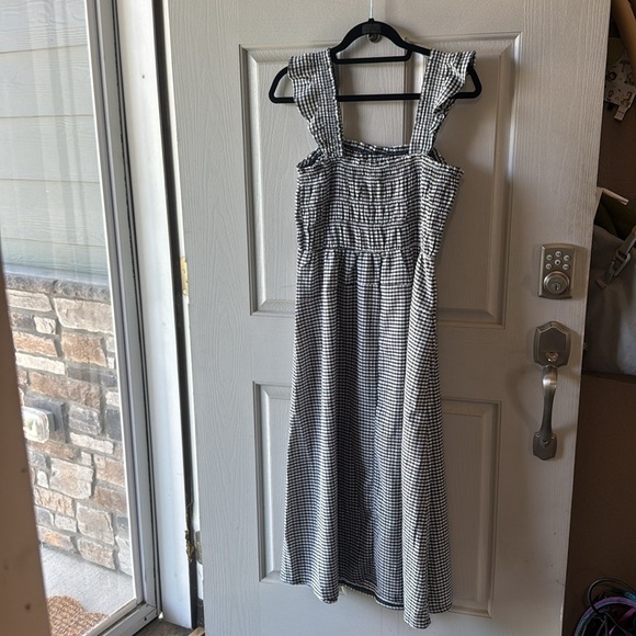 Old Navy Navy and White Striped Dress - Picture 3 of 4